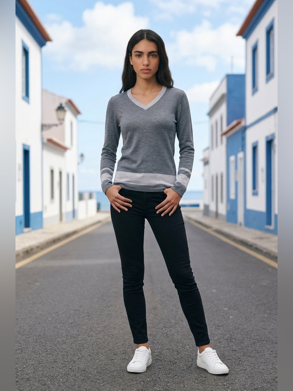NWT Free2B Long Sleeve V-Neck Active Top – Size M